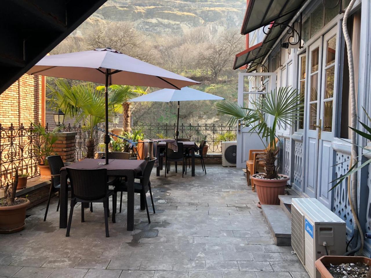 Narikhala Apartment Tbilisi Buitenkant foto