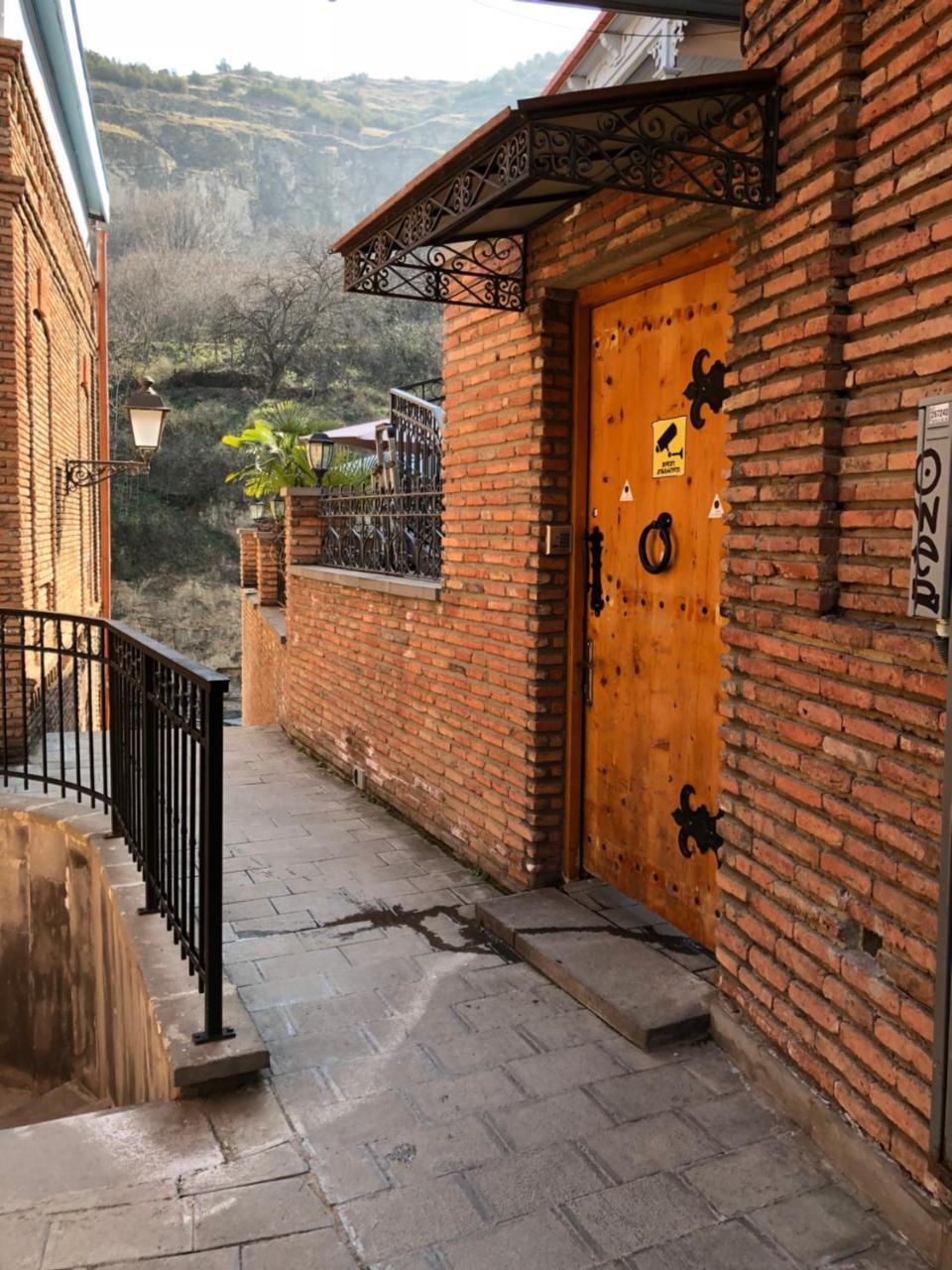 Narikhala Apartment Tbilisi Buitenkant foto