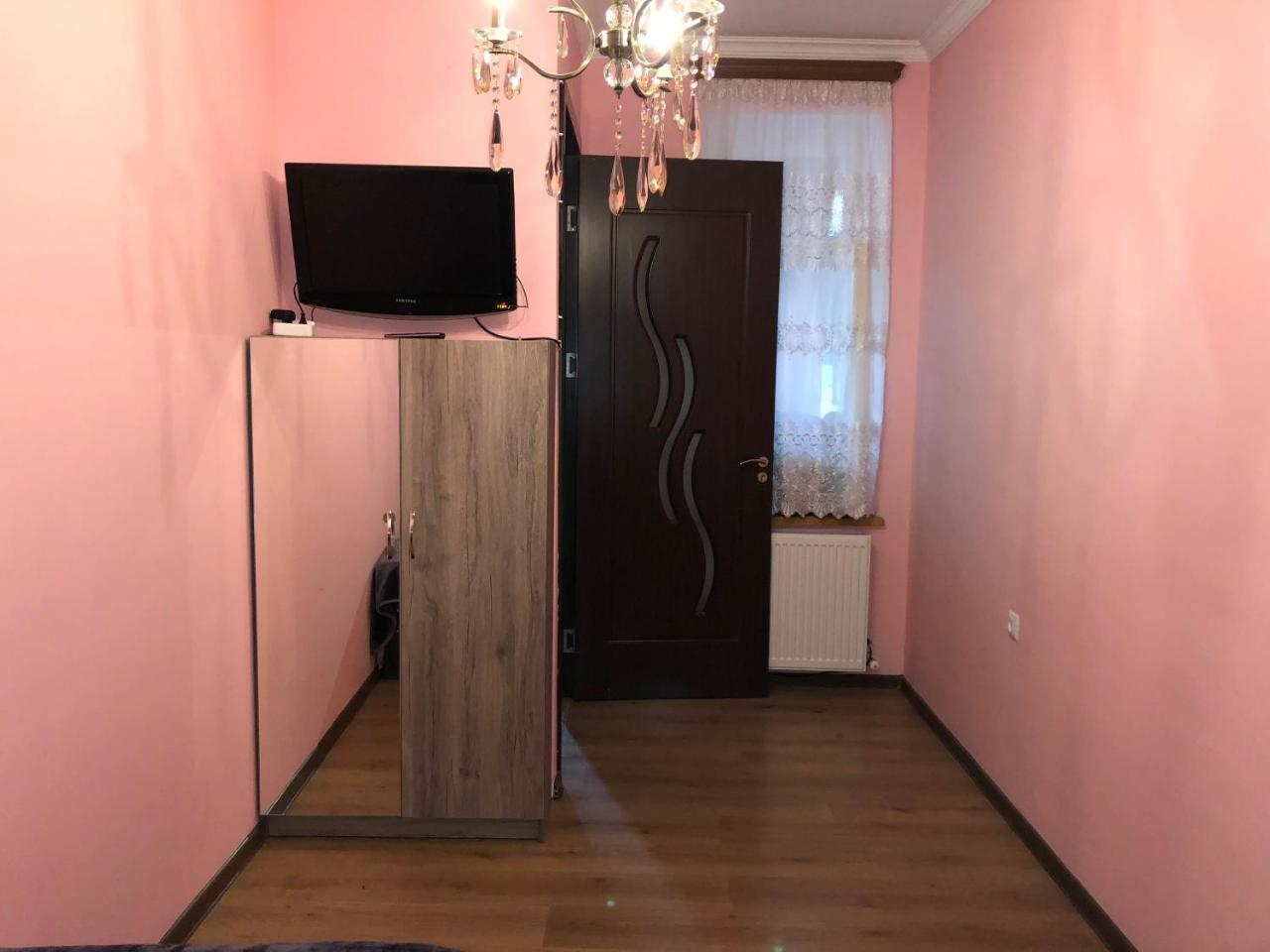 Narikhala Apartment Tbilisi Buitenkant foto